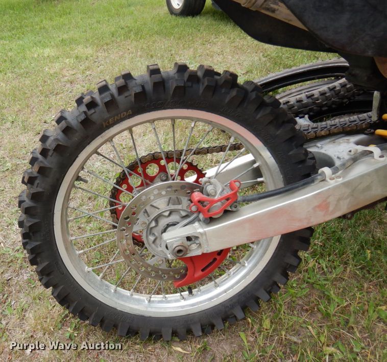 image for item MF9744 2004 Honda CRF450R  motorcycle