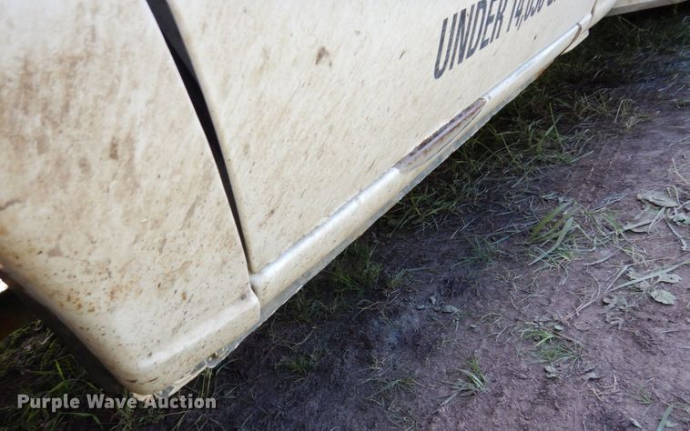 image for item MF9757 2006 Ford E350  box truck