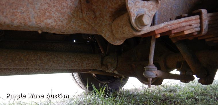 image for item MF9757 2006 Ford E350  box truck