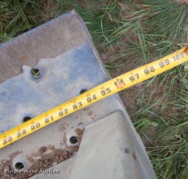 image for item MF9757 2006 Ford E350  box truck