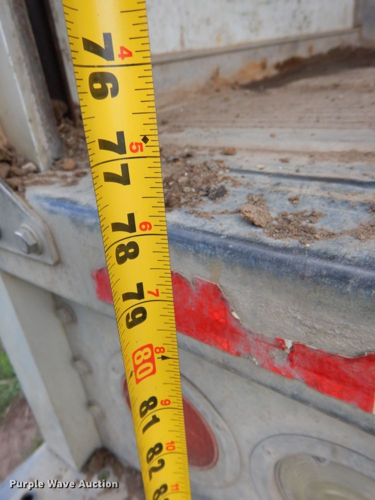 image for item MF9757 2006 Ford E350  box truck