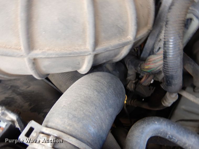 image for item MF9757 2006 Ford E350  box truck