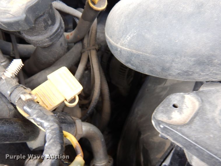 image for item MF9757 2006 Ford E350  box truck