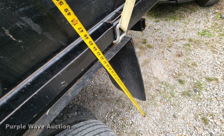 image for item MK9059 2006 Ford LCF 550  flatbed truck