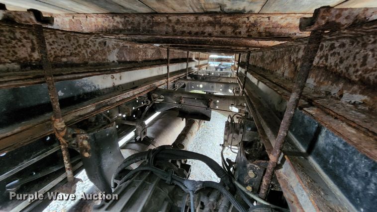 image for item MK9059 2006 Ford LCF 550  flatbed truck