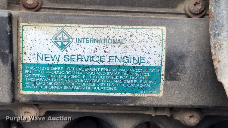 image for item MK9059 2006 Ford LCF 550  flatbed truck