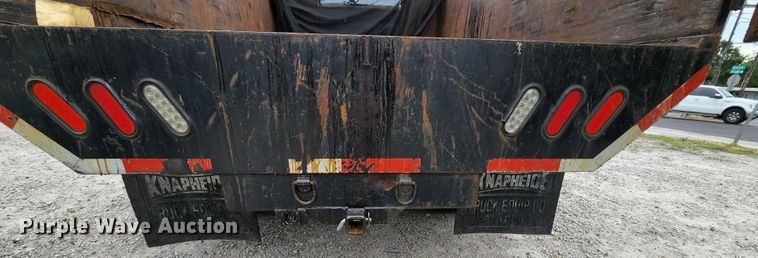 image for item MK9060 2003 Ford F550 Super Duty XL  flatbed truck