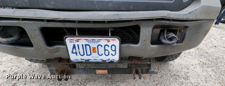 image for item MK9060 2003 Ford F550 Super Duty XL  flatbed truck