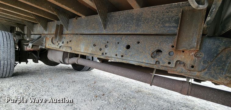 image for item MK9060 2003 Ford F550 Super Duty XL  flatbed truck