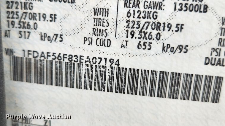 image for item MK9060 2003 Ford F550 Super Duty XL  flatbed truck