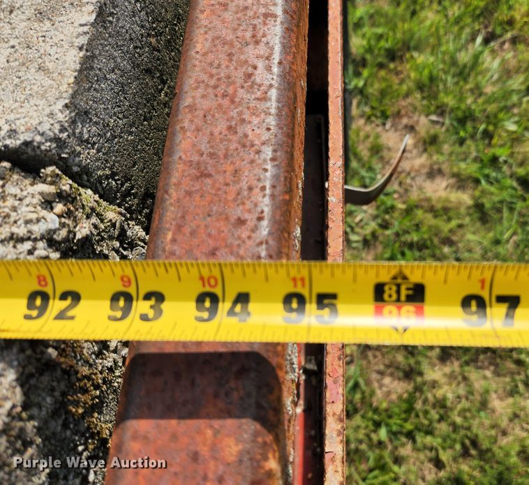 image for item MK9070 1992 Ford F700  flatbed truck