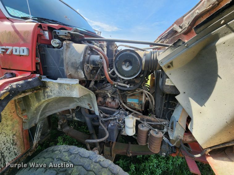 image for item MK9070 1992 Ford F700  flatbed truck