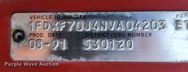 image for item MK9070 1992 Ford F700  flatbed truck