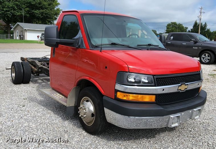 image for item MK9108 2016 Chevrolet Express G4500  van cab and chassis
