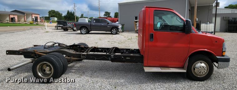 image for item MK9108 2016 Chevrolet Express G4500  van cab and chassis