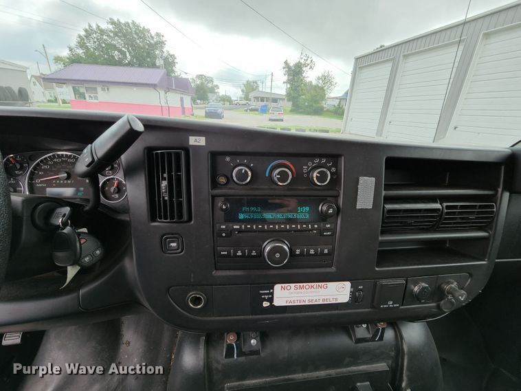 image for item MK9108 2016 Chevrolet Express G4500  van cab and chassis