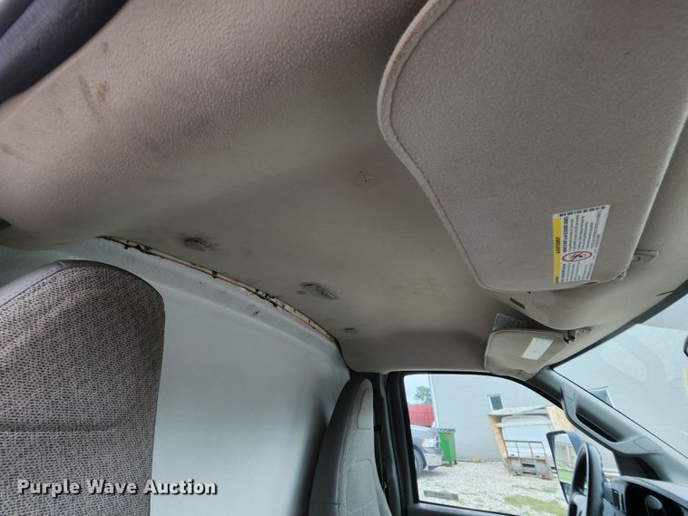 image for item MK9108 2016 Chevrolet Express G4500  van cab and chassis