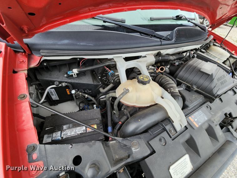 image for item MK9108 2016 Chevrolet Express G4500  van cab and chassis