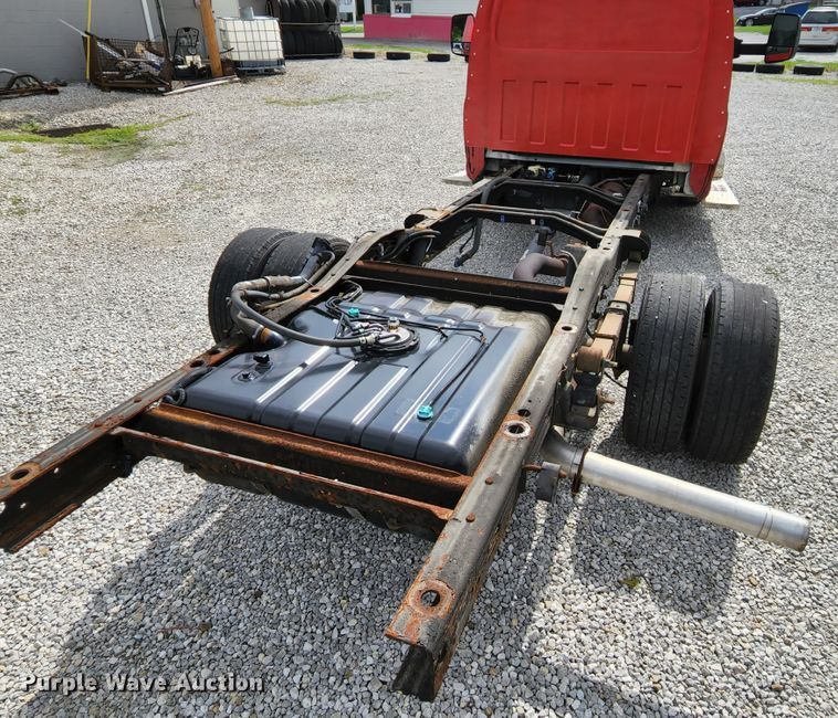 image for item MK9108 2016 Chevrolet Express G4500  van cab and chassis