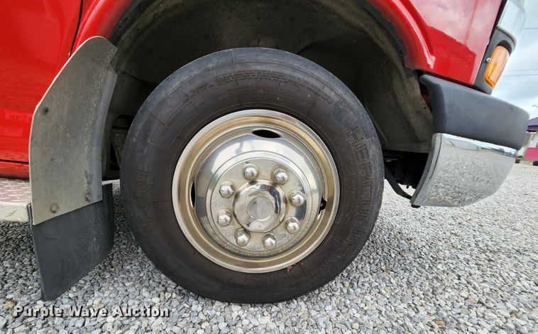 image for item MK9108 2016 Chevrolet Express G4500  van cab and chassis