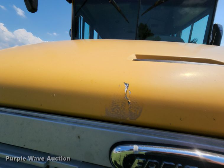 image for item MK9174 2005 Freightliner FS65  school bus