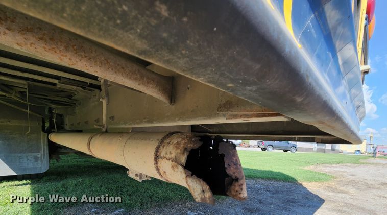 image for item MK9174 2005 Freightliner FS65  school bus