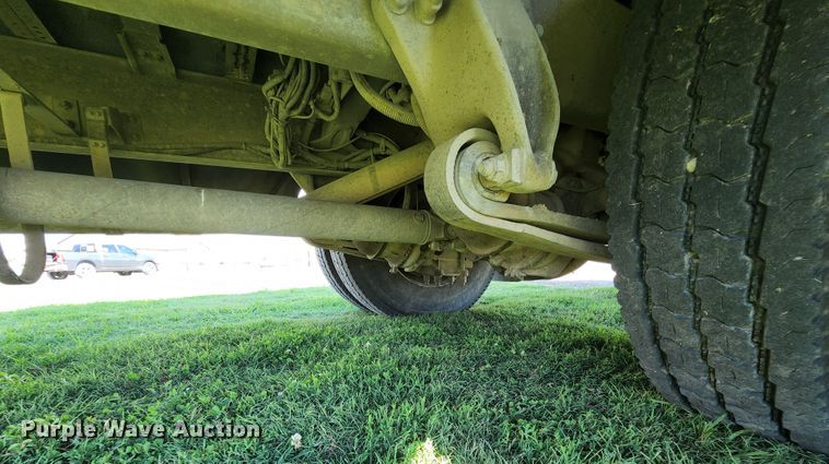 image for item MK9174 2005 Freightliner FS65  school bus