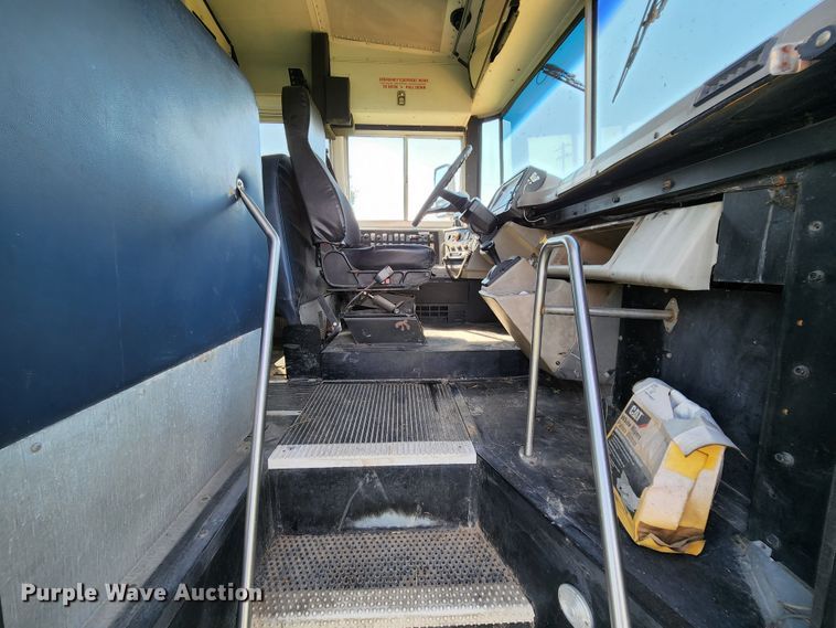 image for item MK9174 2005 Freightliner FS65  school bus