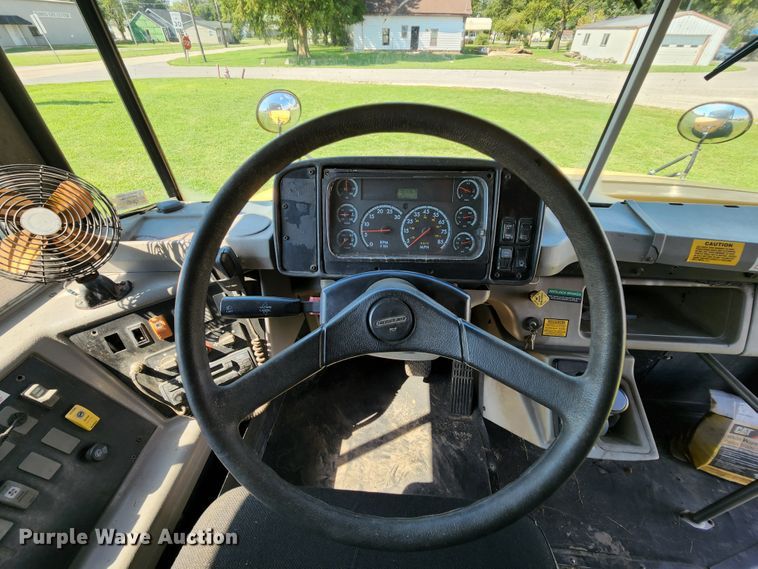 image for item MK9174 2005 Freightliner FS65  school bus