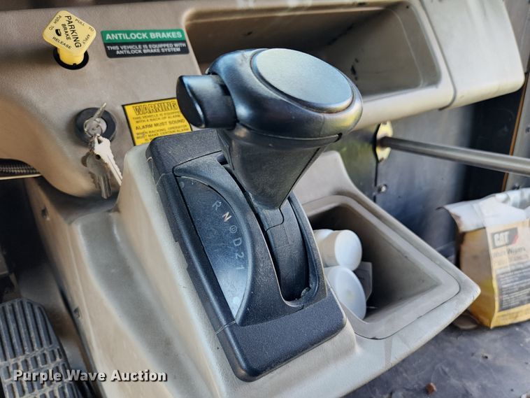 image for item MK9174 2005 Freightliner FS65  school bus