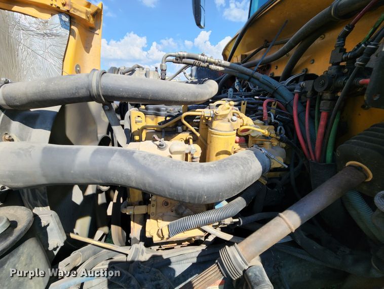 image for item MK9174 2005 Freightliner FS65  school bus