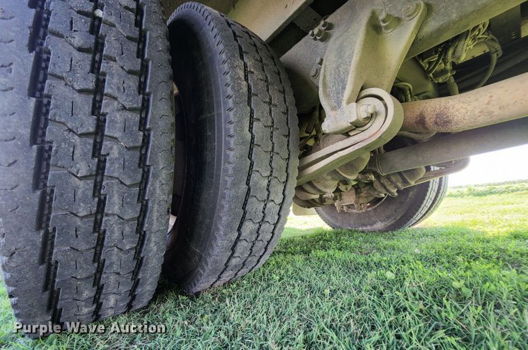 image for item MK9174 2005 Freightliner FS65  school bus