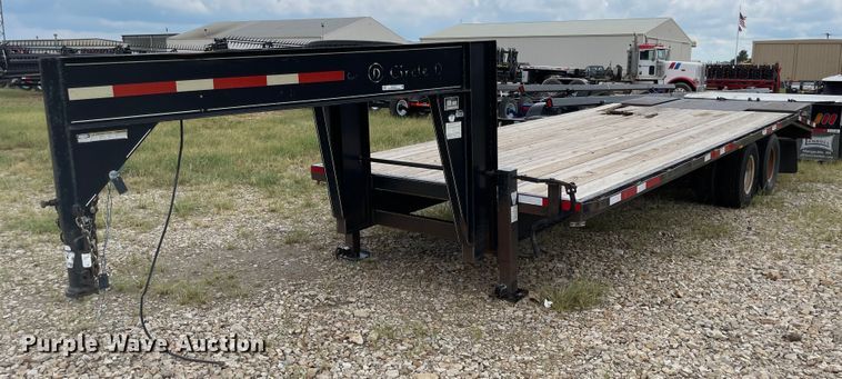 image for item MU9002 2008 Circle D 25GNFBBT  equipment trailer