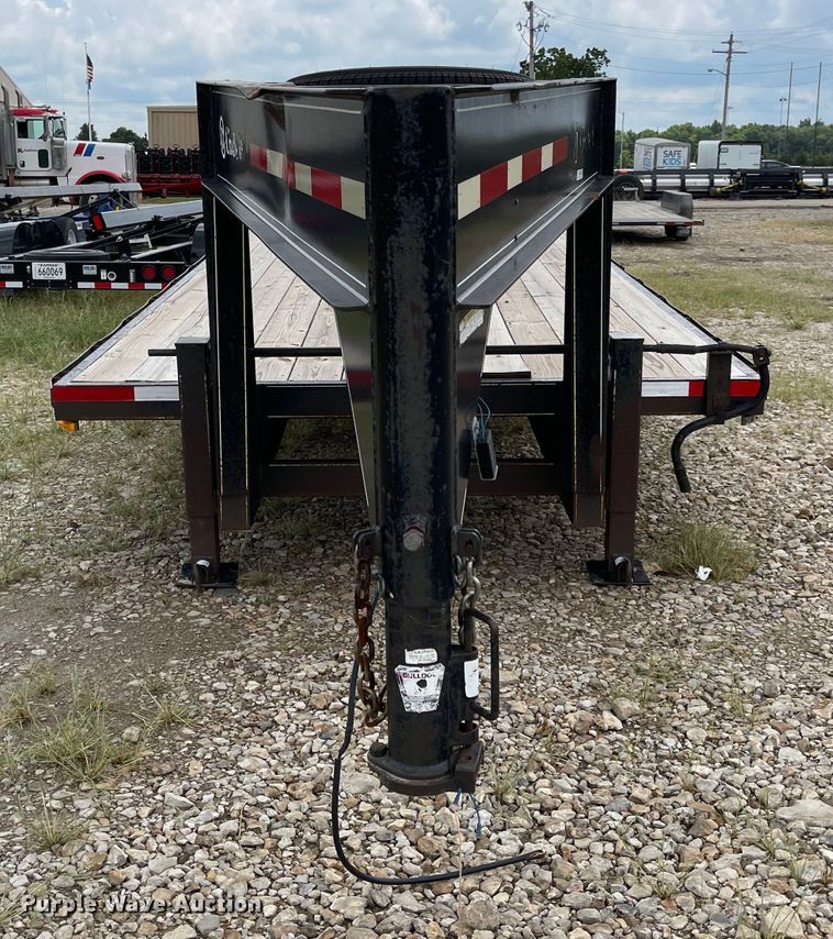 image for item MU9002 2008 Circle D 25GNFBBT  equipment trailer