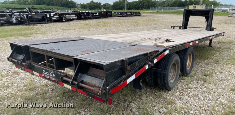 image for item MU9002 2008 Circle D 25GNFBBT  equipment trailer