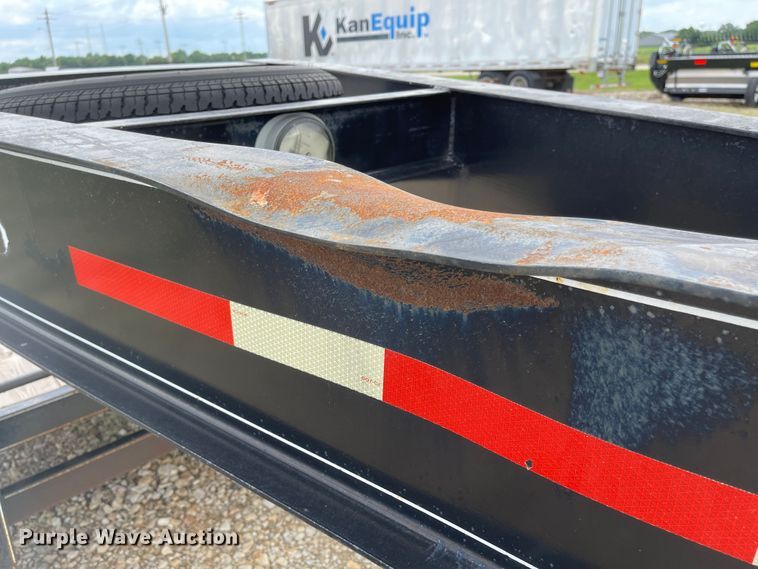 image for item MU9002 2008 Circle D 25GNFBBT  equipment trailer