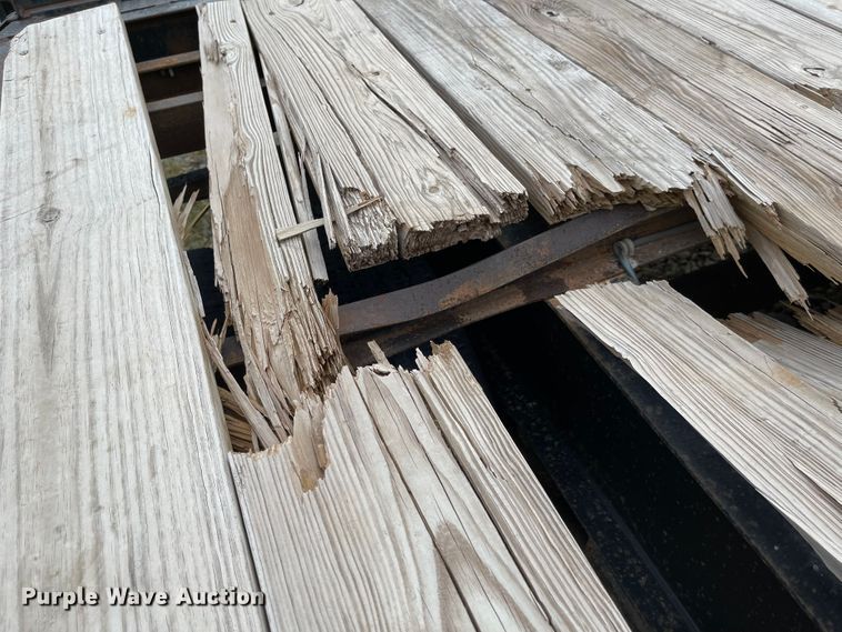 image for item MU9002 2008 Circle D 25GNFBBT  equipment trailer