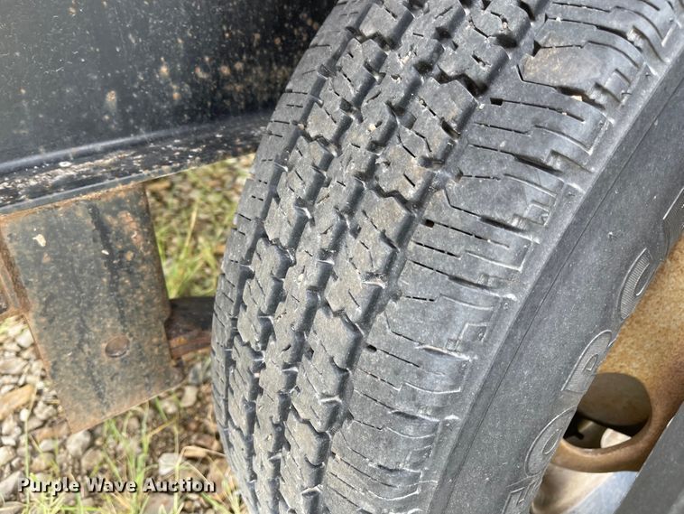 image for item MU9002 2008 Circle D 25GNFBBT  equipment trailer