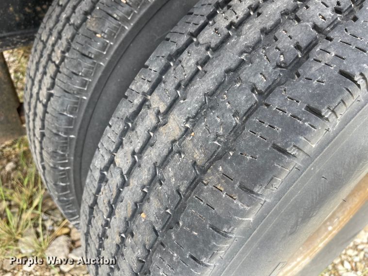 image for item MU9002 2008 Circle D 25GNFBBT  equipment trailer