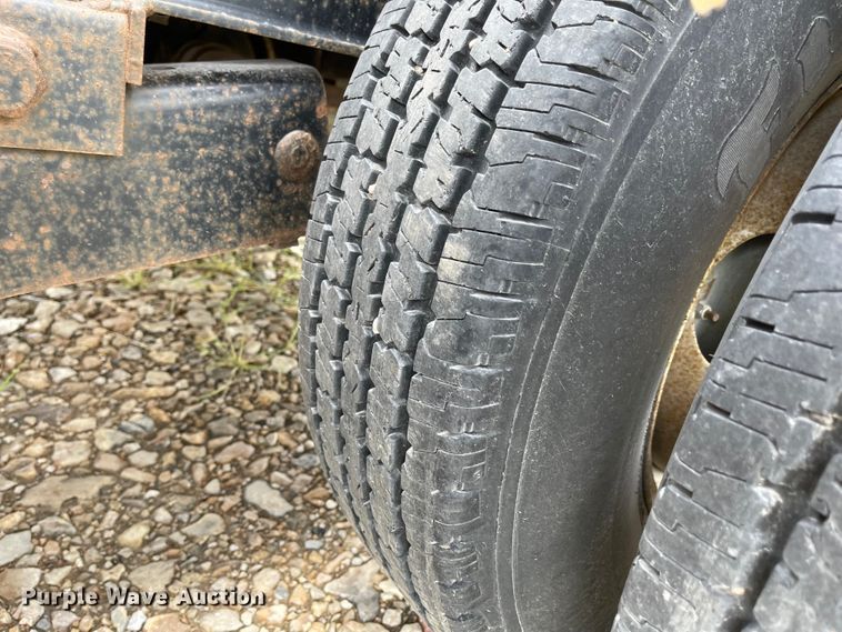 image for item MU9002 2008 Circle D 25GNFBBT  equipment trailer