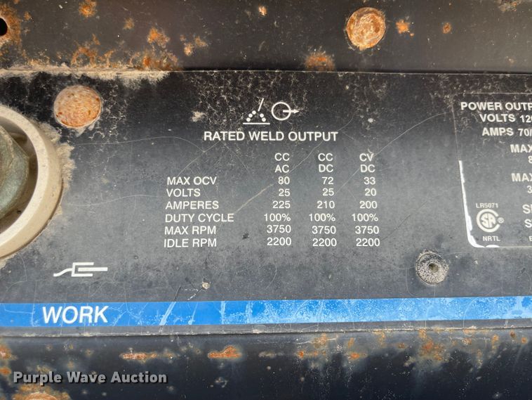 image for item MU9004 Miller Bobcat 225  welder/generator