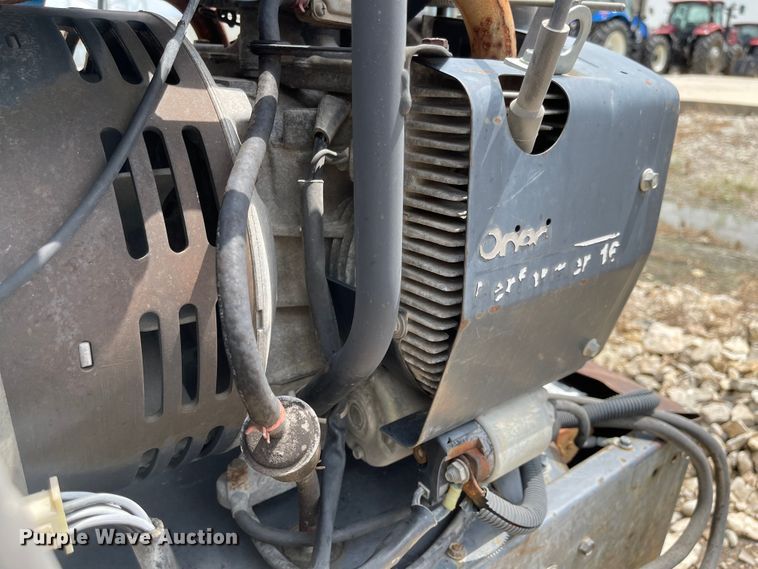 image for item MU9004 Miller Bobcat 225  welder/generator