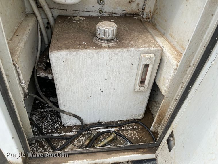 image for item MU9005 Utility bed