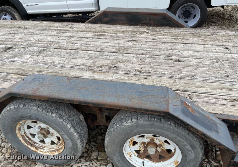 image for item MU9006 2005 H&H  equipment trailer