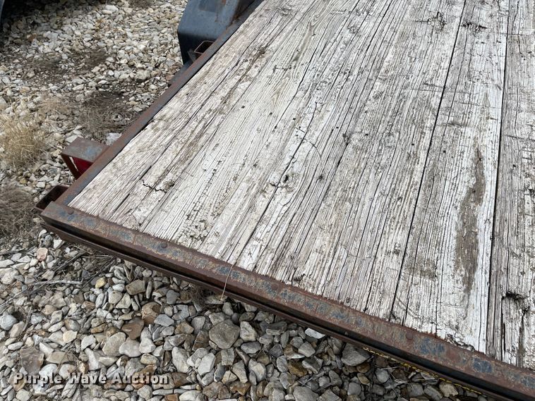 image for item MU9006 2005 H&H  equipment trailer