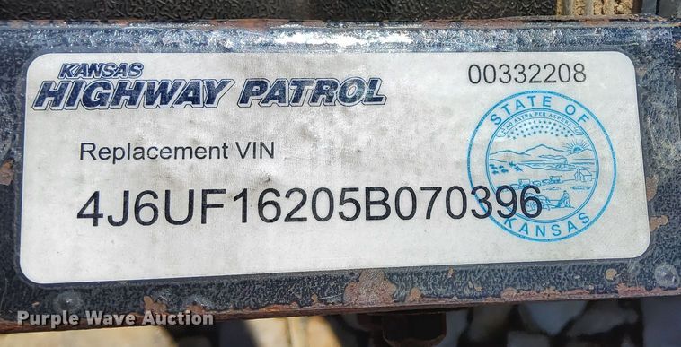 image for item MU9006 2005 H&H  equipment trailer