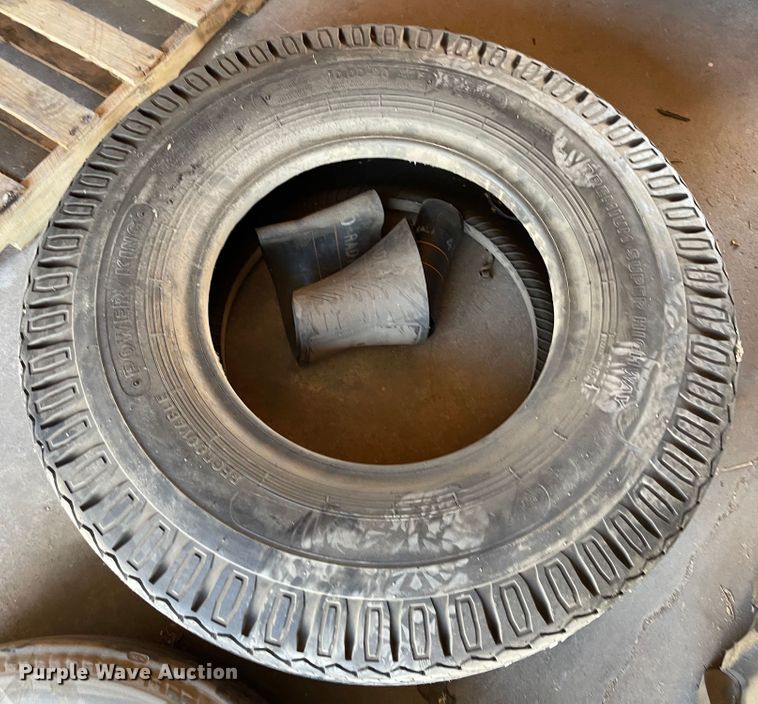 image for item MU9030 Tires