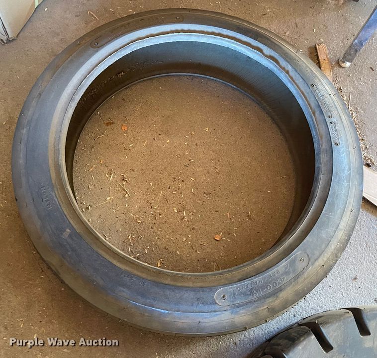 image for item MU9030 Tires