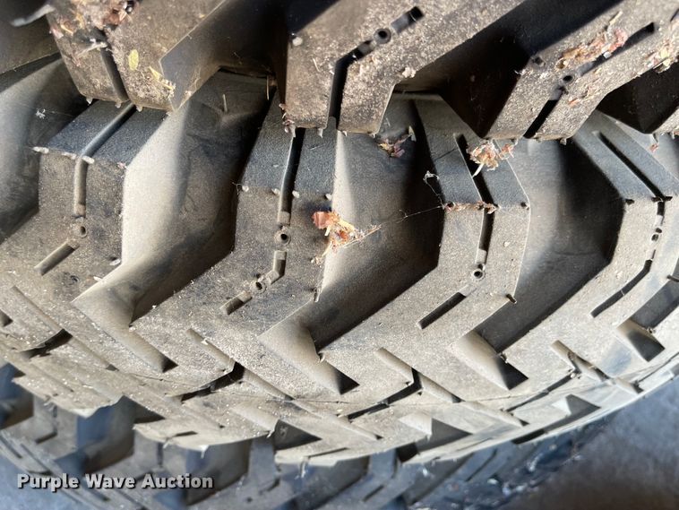 image for item MU9030 Tires