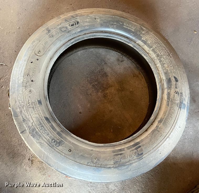 image for item MU9030 Tires